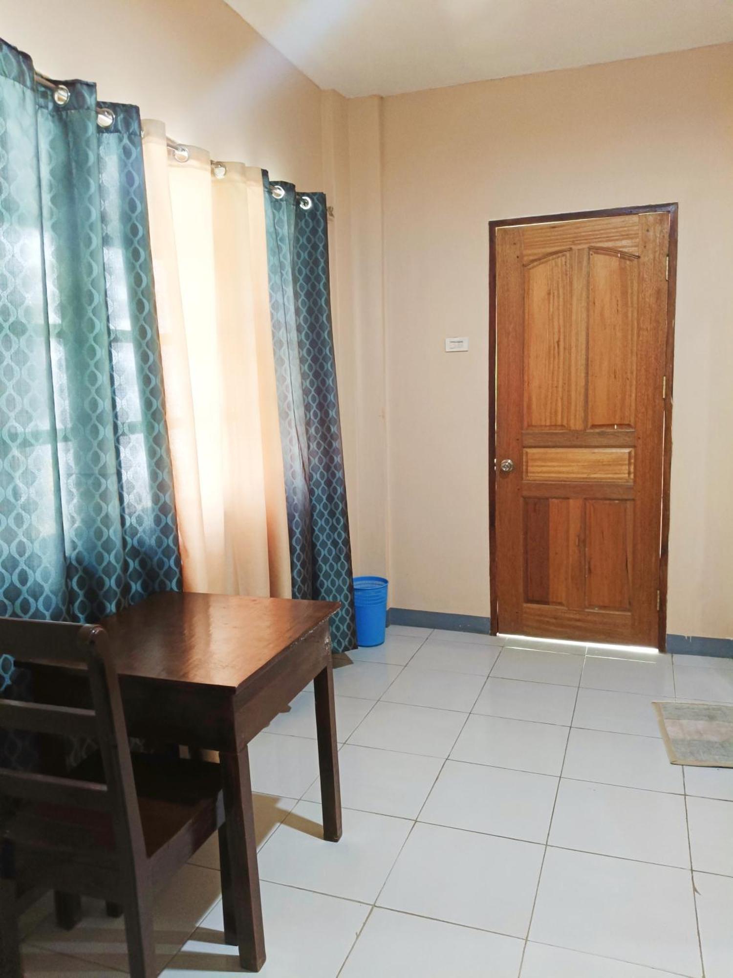James Homestay Siquijor Δωμάτιο φωτογραφία