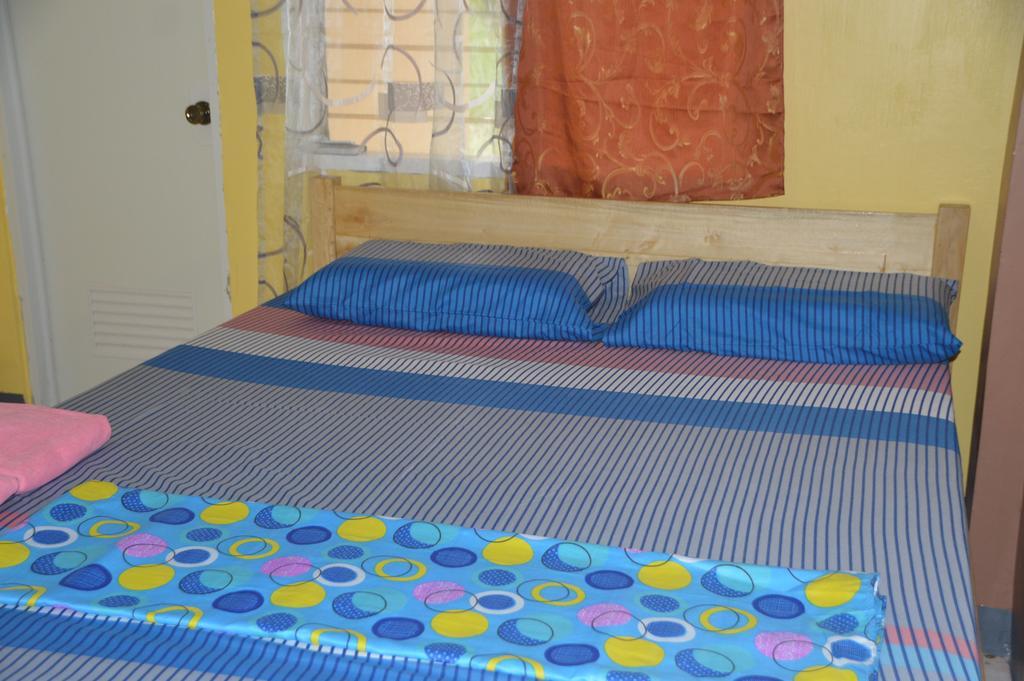 James Homestay Siquijor Εξωτερικό φωτογραφία
