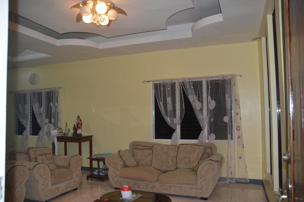 James Homestay Siquijor Εξωτερικό φωτογραφία